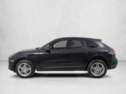 New 2026 Porsche Macan image 2