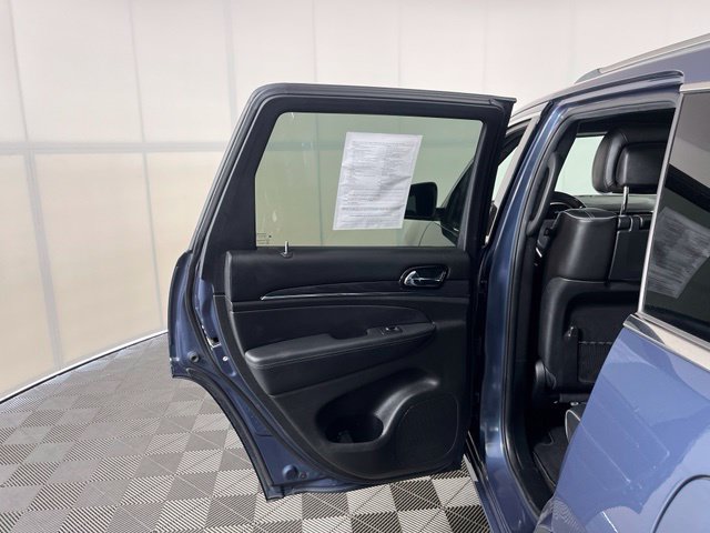 Used 2020 Jeep Grand Cherokee Overland AWD/4WD image 33