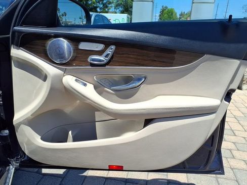 Used 2015 Mercedes-Benz C 300 4MATIC Sedan image 28
