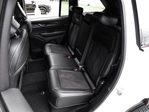 Used 2023 Jeep Grand Cherokee Altitude AWD/4WD image 49
