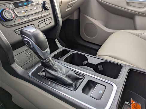 Used 2019 Ford Escape SEL image 24