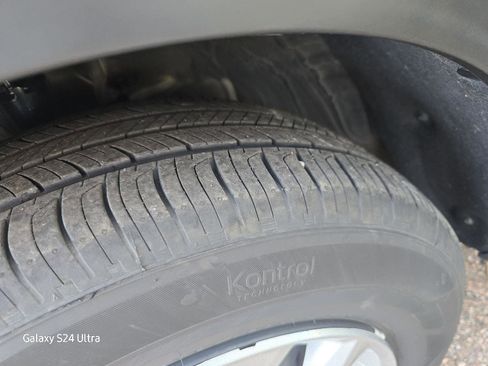 Used 2026 Honda CR-V LX image 4