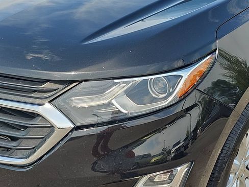 Used 2020 Chevrolet Equinox LT FWD image 31