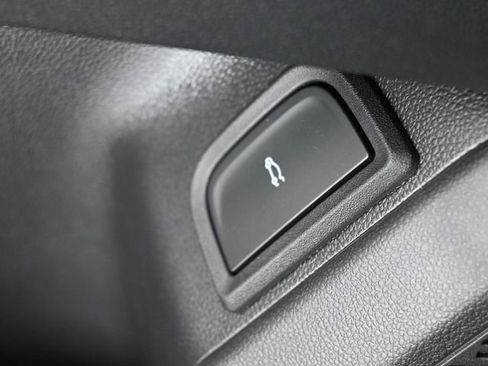 New 2026 Chevrolet Equinox LT w/ Convenience Package II image 38