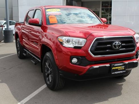 Certified 2021 Toyota Tacoma SR5 RWD image 2
