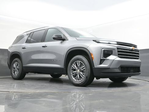 New 2026 Chevrolet Traverse LT FWD image 42