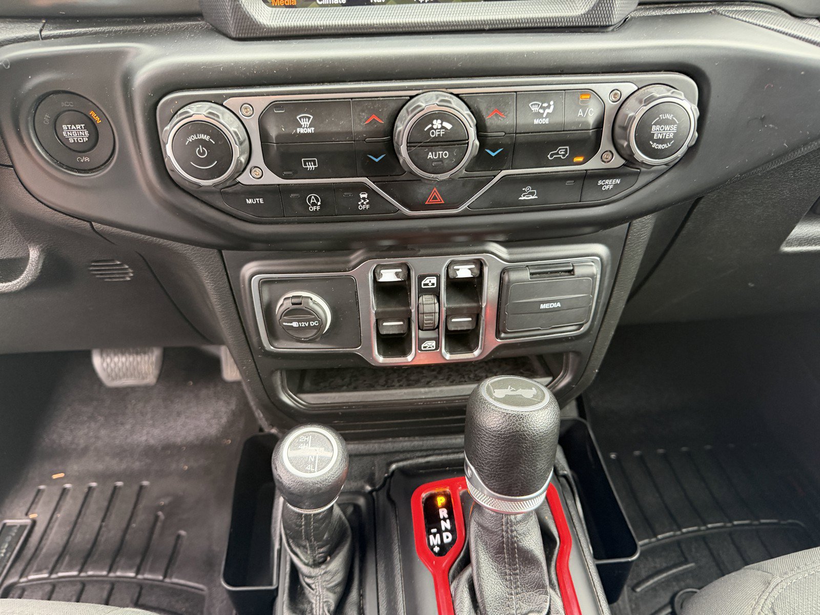 Used 2021 Jeep Wrangler Unlimited Sport AWD/4WD image 26