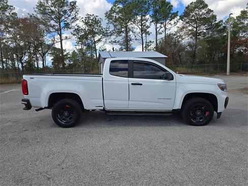 Used 2021 Chevrolet Colorado W/T image 3