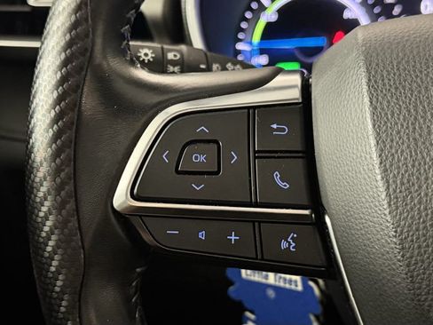 Used 2021 Toyota Highlander XLE FWD image 18