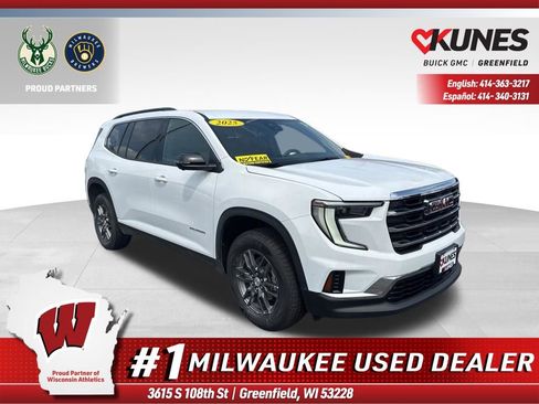 Used 2025 GMC Acadia Elevation FWD image 1