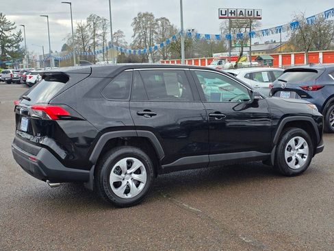 Used 2024 Toyota RAV4 LE image 29