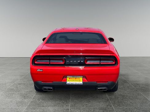 Used 2022 Dodge Challenger GT RWD image 4