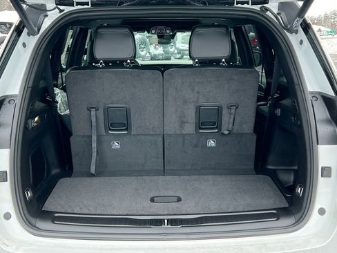 New 2025 Jeep Grand Cherokee L Limited w/ Trailer Tow Package image 42