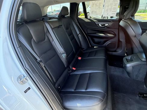 Used 2024 Volvo V60 B5 Cross Country Plus AWD/4WD image 16