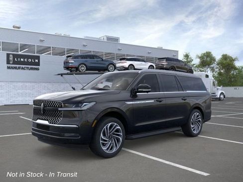New 2026 Lincoln Navigator L Premier image 1