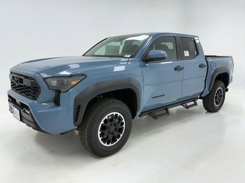New 2026 Toyota Tacoma TRD Off-Road AWD/4WD image 5