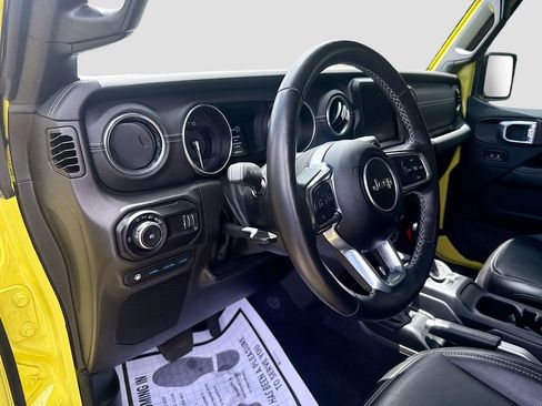 Used 2023 Jeep Wrangler Unlimited Sahara w/ Cold Weather Group image 10