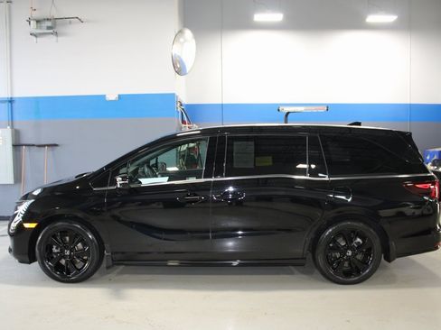 Certified 2024 Honda Odyssey Sport image 16