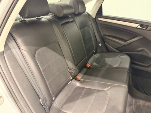 Used 2014 Volkswagen Passat 1.8T Wolfsburg Edition FWD image 30