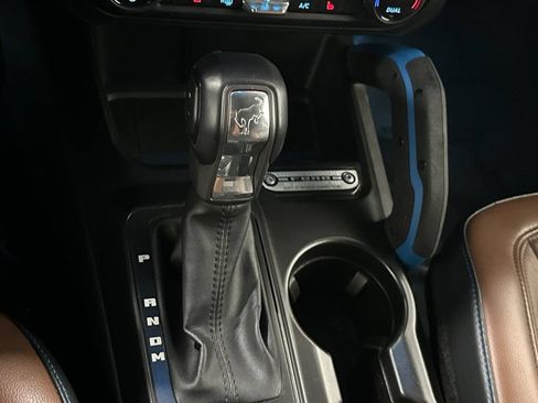 Used 2021 Ford Bronco Outer Banks AWD/4WD image 25