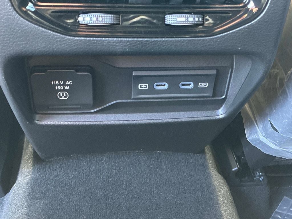 New 2026 Jeep Grand Cherokee Altitude AWD/4WD image 7