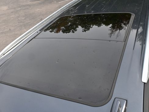 Used 2021 Chevrolet Tahoe LT image 14