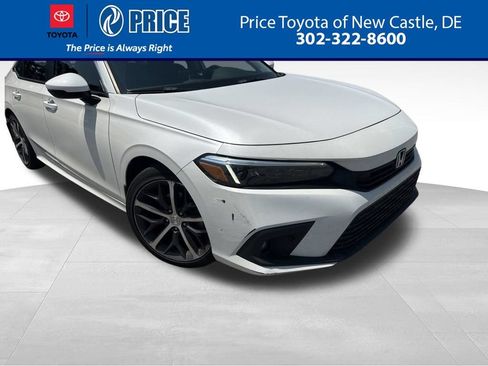 Used 2022 Honda Civic Touring image 1