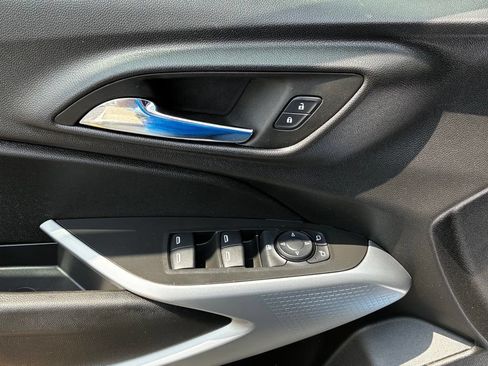 Used 2024 Chevrolet Trax RS FWD image 5