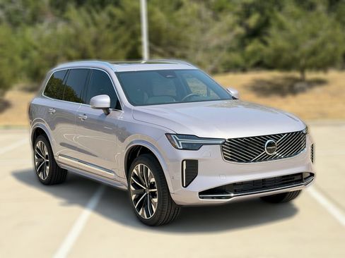 New 2026 Volvo XC90 T8 Plus w/ Protection Package Premier AWD/4WD image 5