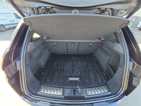 Used 2022 Land Rover Range Rover Evoque R-Dynamic SE image 16