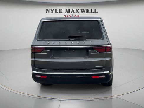 Used 2022 Jeep Wagoneer Series II w/ Premium Group I RWD image 6