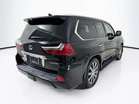Used 2016 Lexus LX 570 4WD w/ Luxury Package image 8