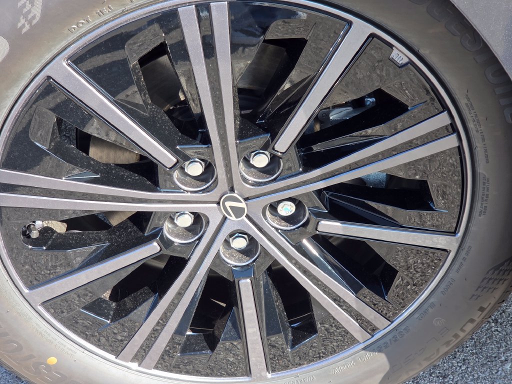 New 2026 Lexus ES 350h w/ Cold Area Package FWD image 25