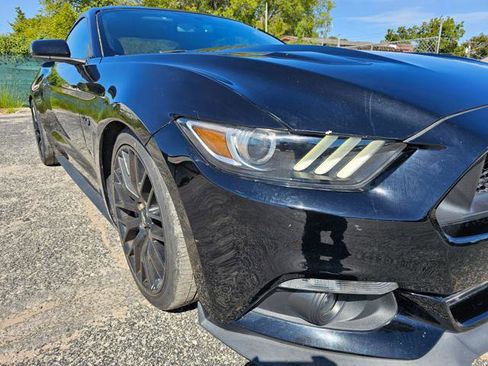 Used 2017 Ford Mustang GT w/ GT Performance Package image 11