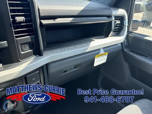 New 2026 Ford F250 XLT w/ FX4 Off-Road Package AWD/4WD image 24