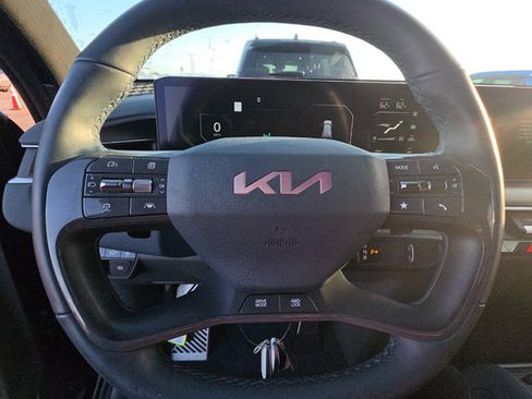 Used 2024 Kia EV9 GT-Line AWD/4WD image 7
