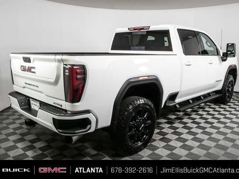 Certified 2025 GMC Sierra 2500 AT4 w/ AT4 Premium Plus Package AWD/4WD image 3