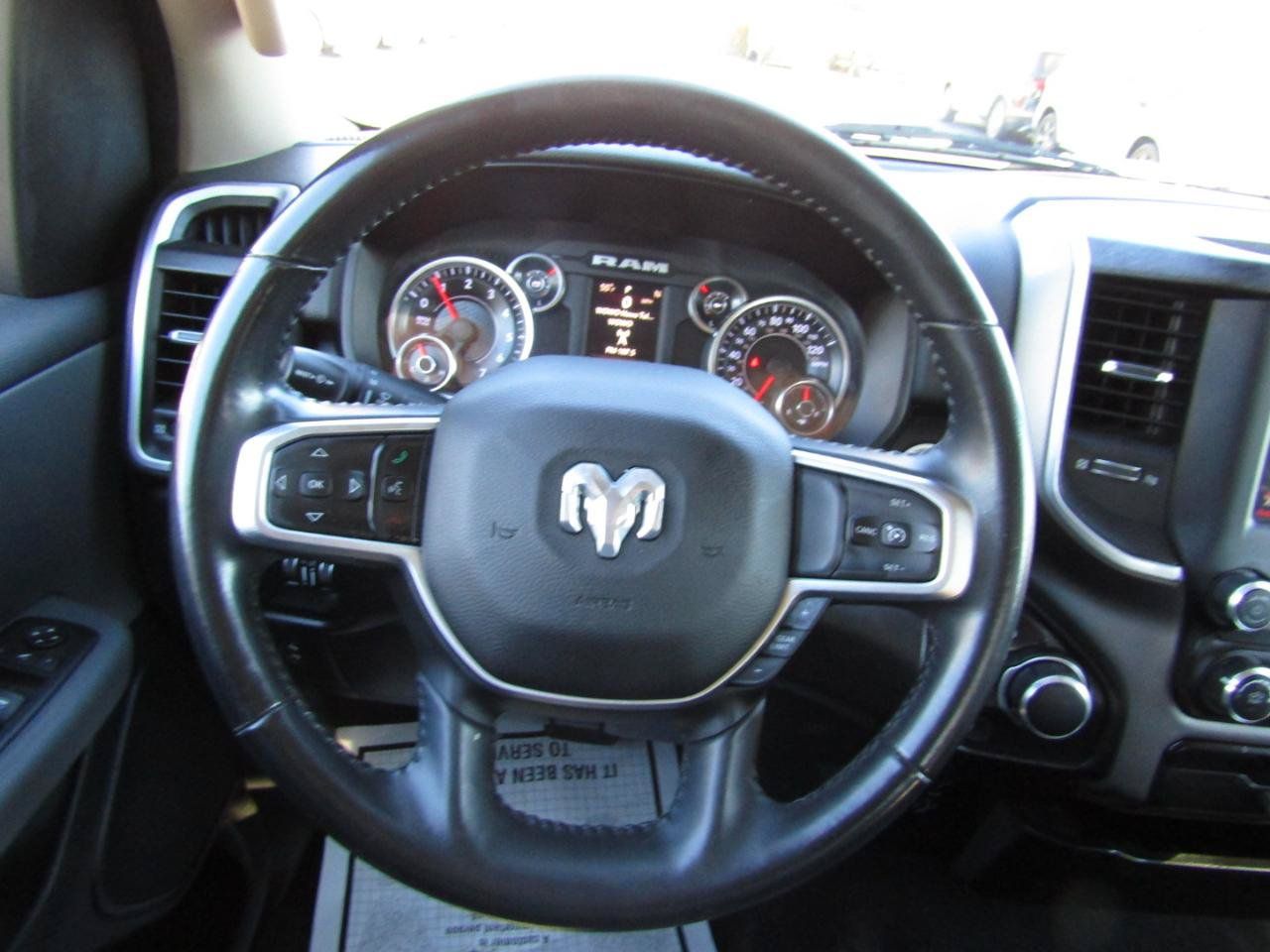 Used 2019 RAM 1500 Big Horn RWD image 10