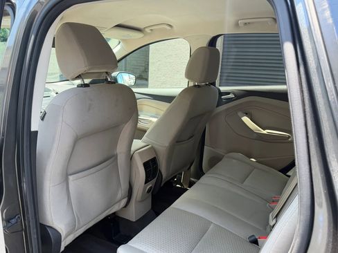 Used 2017 Ford Escape SE AWD/4WD image 30