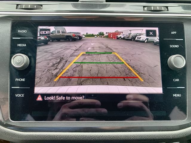 Used 2023 Volkswagen Tiguan SE FWD image 14