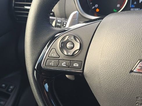 Used 2025 Mitsubishi Eclipse Cross image 29