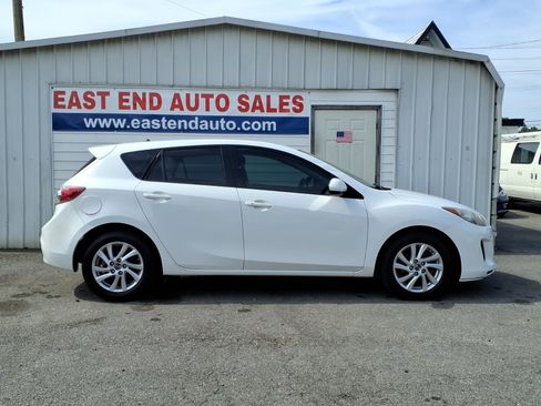 Used 2013 MAZDA MAZDA3 i Grand Touring FWD image 2