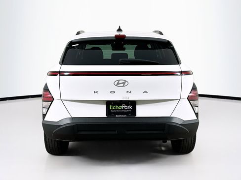 Used 2025 Hyundai Kona SEL image 7