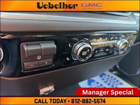 Used 2022 GMC Sierra 1500 SLT image 30