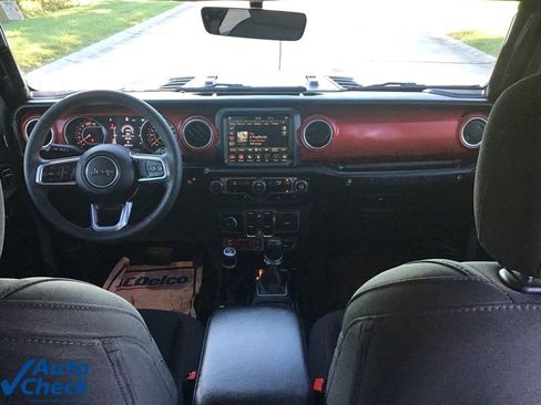 Used 2023 Jeep Wrangler Unlimited Rubicon image 24