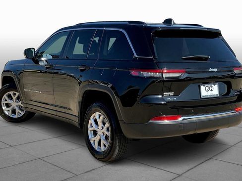 Used 2024 Jeep Grand Cherokee Limited image 11