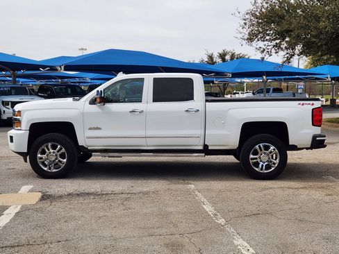 Used 2016 Chevrolet Silverado 2500 High Country w/ Duramax Plus Package image 3