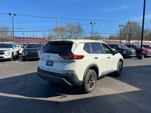 Used 2022 Nissan Rogue S image 7