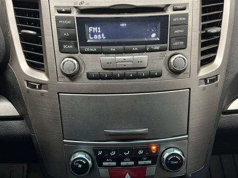 Used 2013 Subaru Outback 2.5i Premium w/ All-Weather Pkg image 13