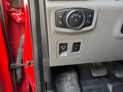 Used 2019 Ford F150 XLT w/ Equipment Group 301A Mid image 46